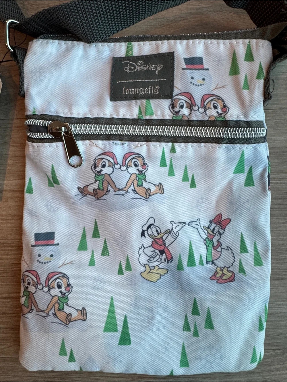 LOUNGEFLY Disney Winter Friends Crossbody Bag NWT - Picture 2 of 8